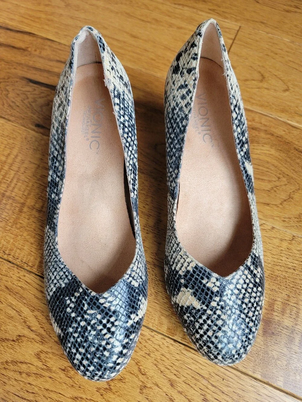 Vionic Orthoheel Antonia Wedge Heels Women's 7 Leather Neutral Snake Embossed